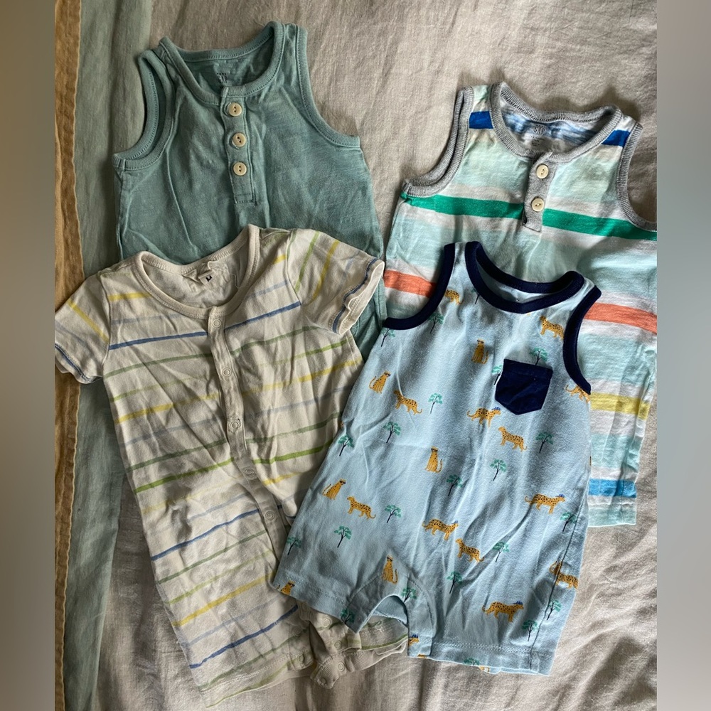 Baby GAP baby boy onesie bundle